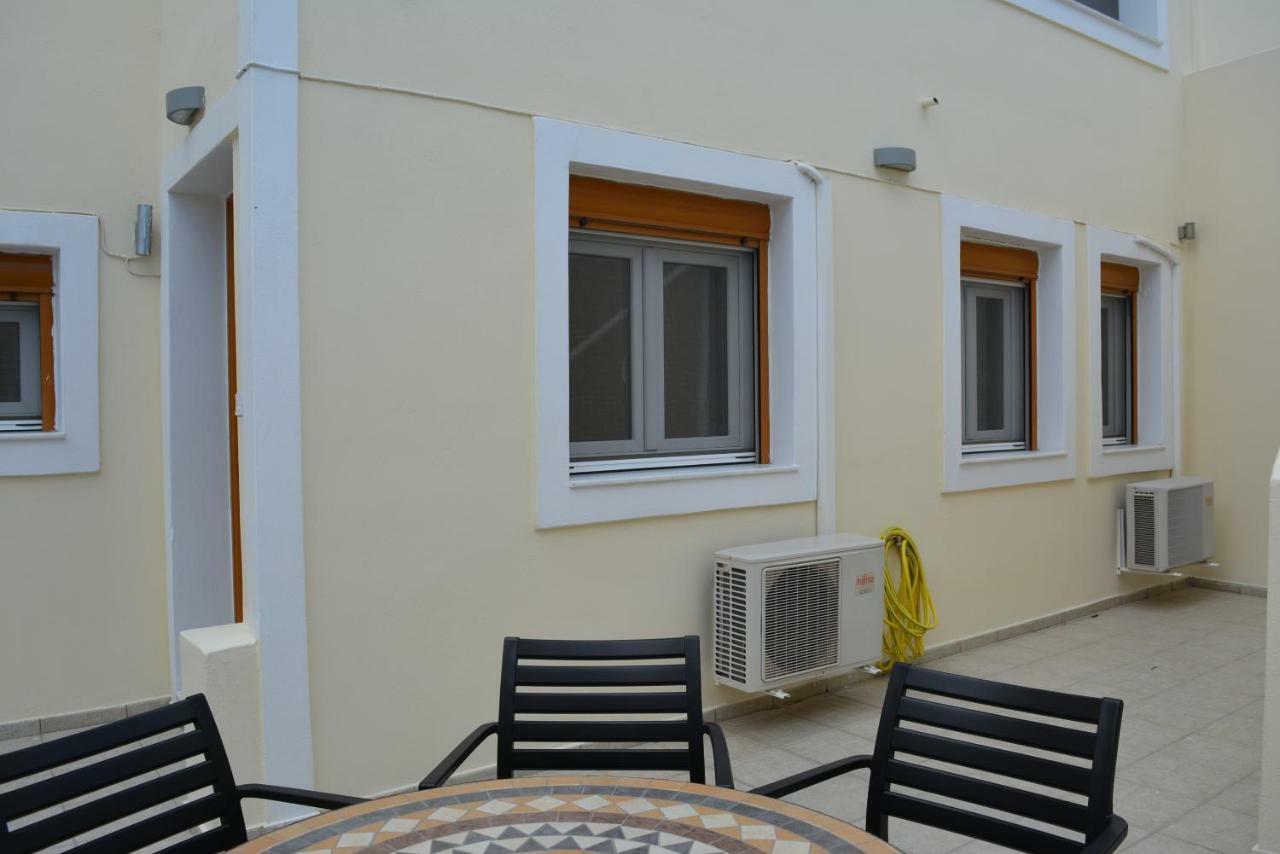Anemomilos Suites Fira  Exterior photo