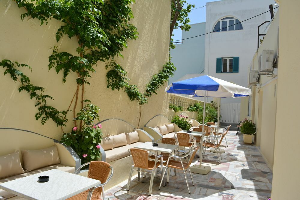 Anemomilos Suites Fira  Exterior photo