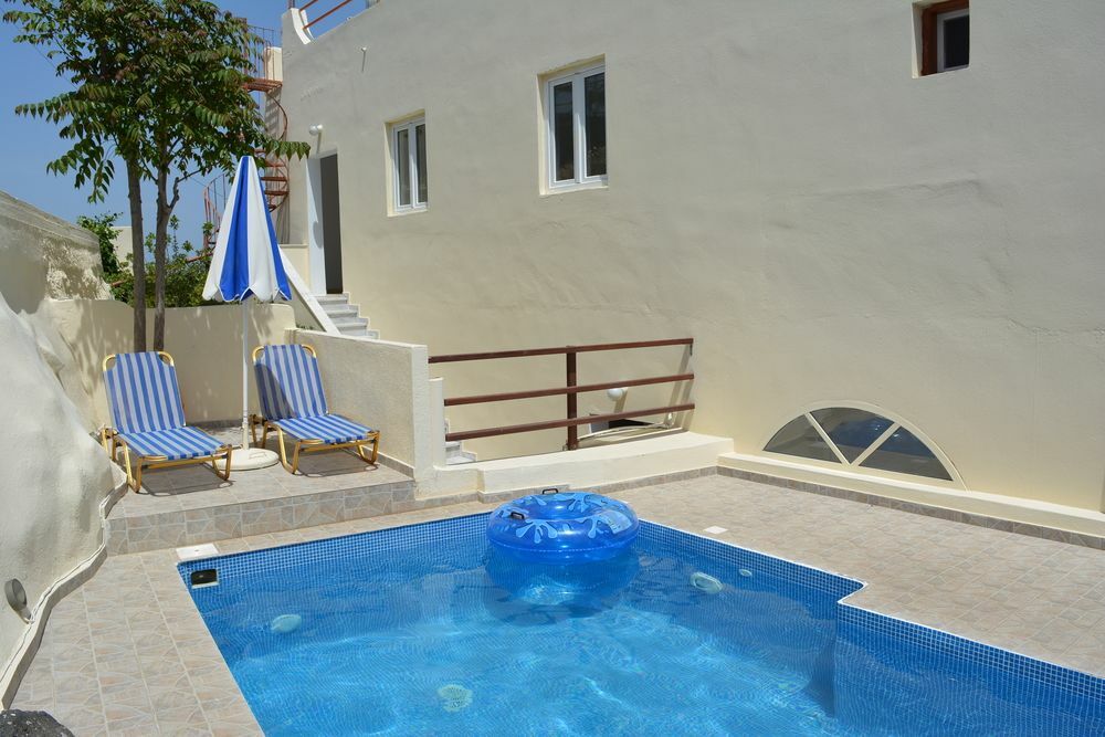 Anemomilos Suites Fira  Exterior photo