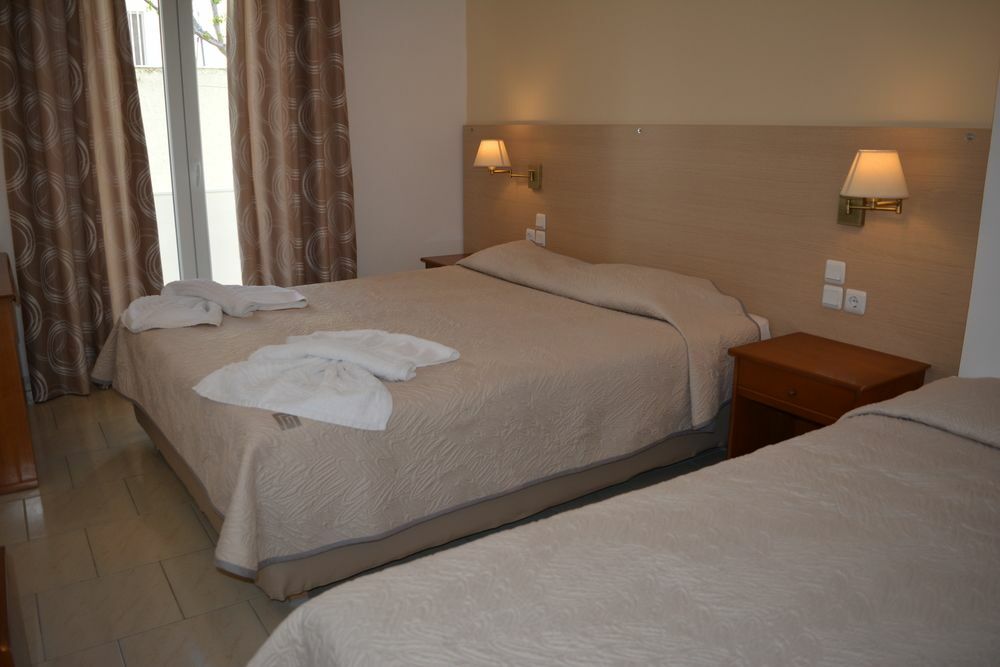Anemomilos Suites Fira  Exterior photo